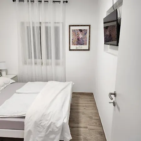 Apartament H&d *